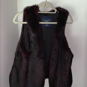 American eagle Faux fur vest
